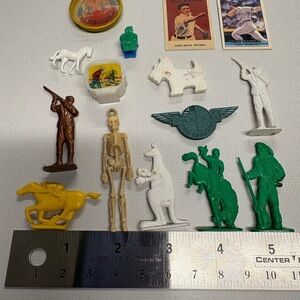 16 Vintage 1940’s 50’s 60’s Cracker Jack Toys Cereal Box Premiums Skeleton Horse